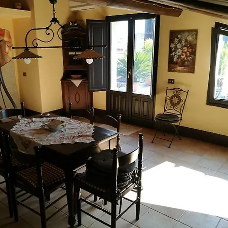 Bed & Breakfast Palazzo Gambino Acireale