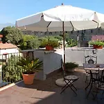 Palazzo Gambino אסראלה