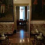 לינה וארוחת בוקר Palazzo Gambino 3*