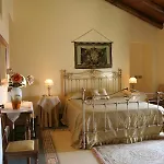 Palazzo Gambino אסראלה