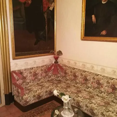 Palazzo Gambino Bed & Breakfast Acireale