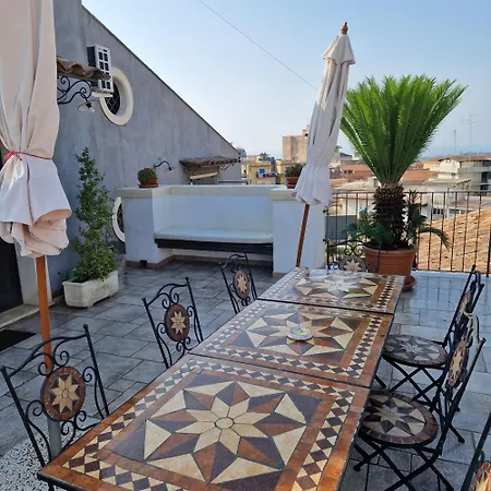 Palazzo Gambino 3*