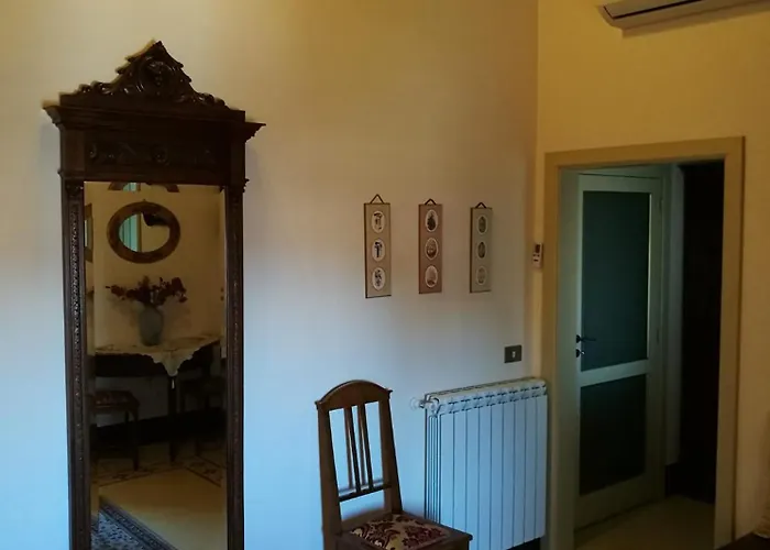 Palazzo Gambino 3* アチレアーレ