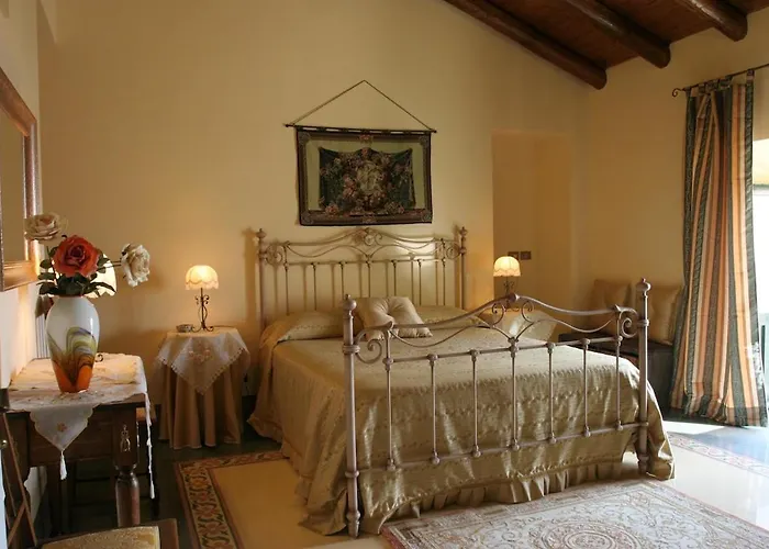 ベッド・アンド・ブレックファスト Palazzo Gambino アチレアーレ